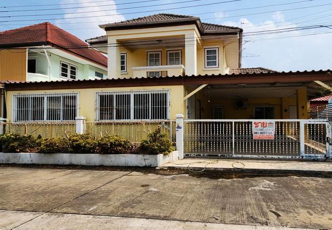 ขายบ้านเดี่ยว หมู่บ้านลภาวัน 9 ถนนชัยพฤกษ์ เนื้อที่ 52.5 ตร.ว. 2 ชั้น 3 นอน 2 น้ำ 1