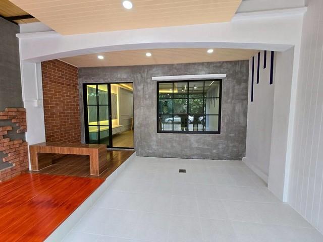 ขายบ้าน เคซี รามอินทรา 3 รีโนเวทใหม่หมด พร้อมอยู่ ใกล้แฟชั่นไอส์แลนด์ 2