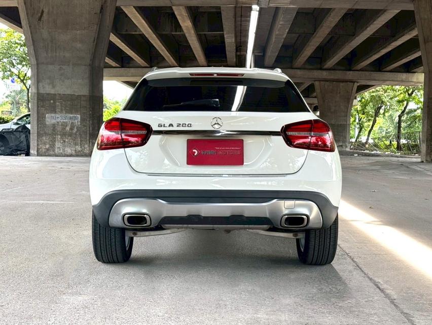 ขายรถ Benz GLA200 W156 ปี 2019 สีขาว เกียร์ออโต้ 5