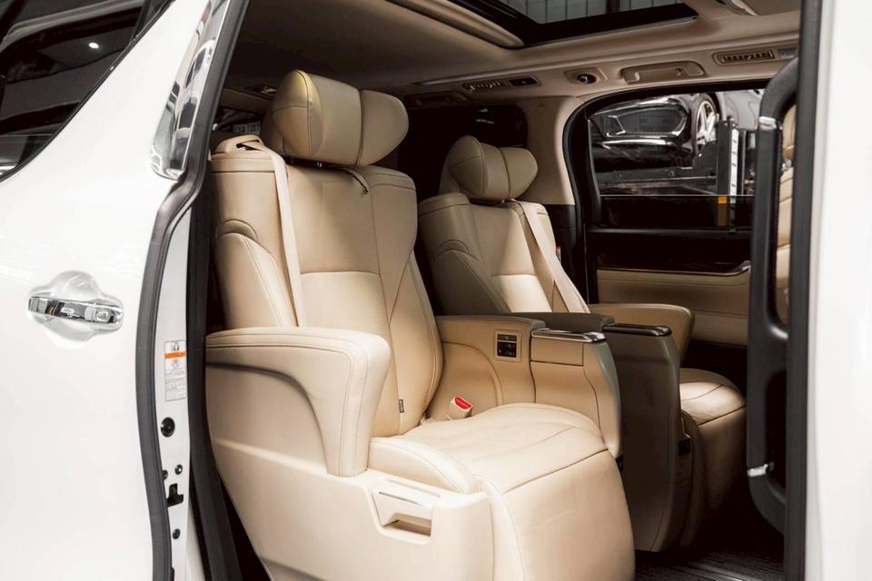 รหัสรถ 67GG4004 TOYOTA ALPHARD 2.5 HYBRID E-FOUR ปี 2018 13