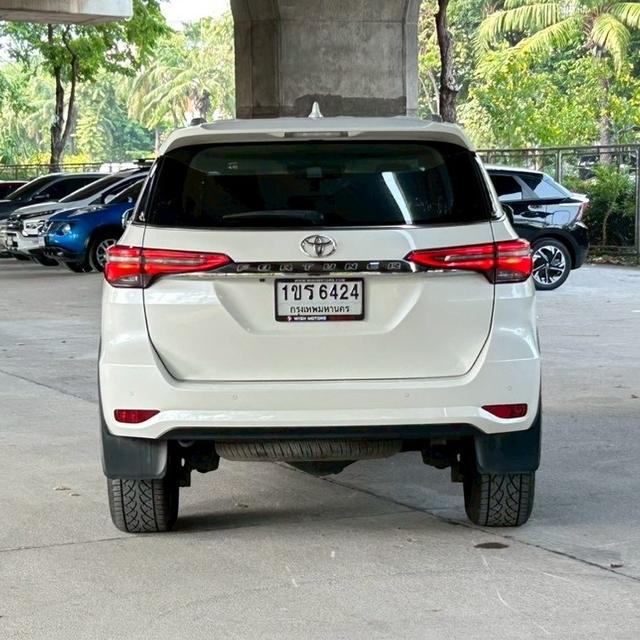 🚗 2021 Toyota Fortuner 2.4 V 2WD AT รูปที่ 6