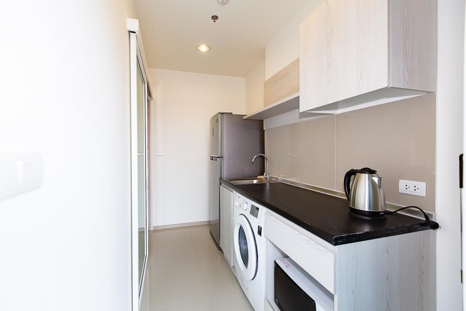 ❤️ BTS-Front 1-Bedroom Condo with Amazing Rooftop River Views | Ideal for Living or Investment 🏙️ 9