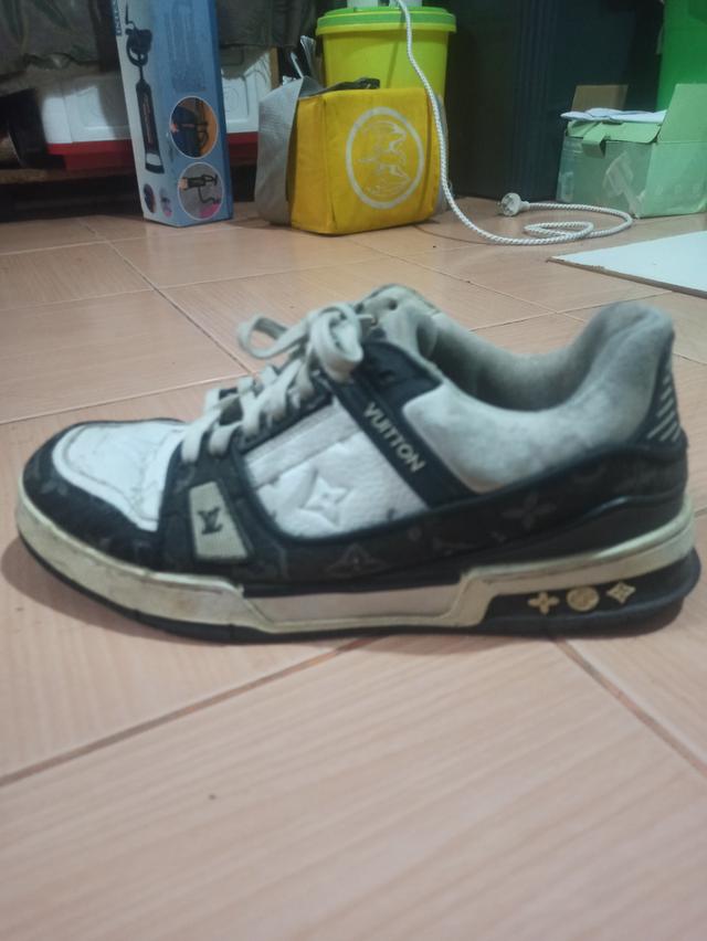 รองเท้าผ้าใบ Louis Vuitton รุ่น Lv Trainer มือ 2 รูปที่ 3