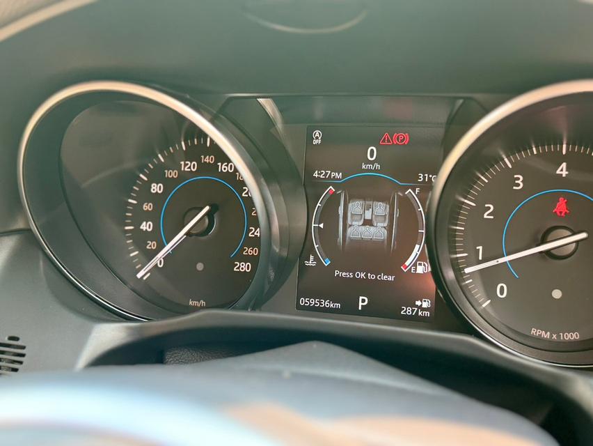 Jaguar​ xf​ 2.0 l 2019  17