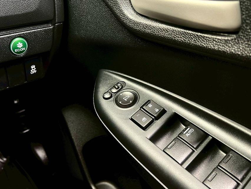 2021 HONDA JAZZ 1.5 RS ปี 21 จด 22 ราคา 559000 บางแค • เลขไมล์เพียง 7,000 กม.เท่านั้น • รถบ้านแท้ มือเดียวสภาพป้ายแดง • ประวัติศูนย์ Honda ชัดเจน • โ รูปที่ 10