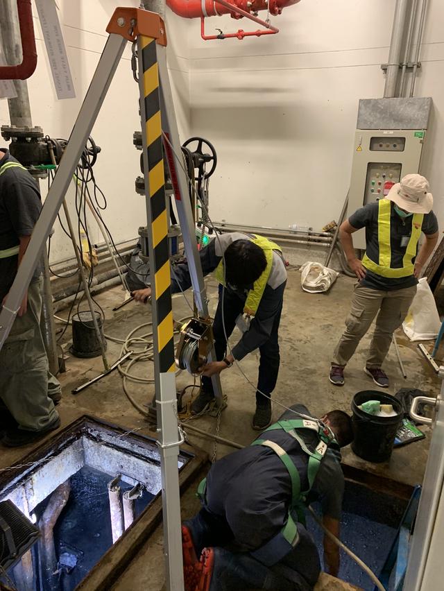 ล้างบ่อน้ำเสืย 087-794-5954 ล้างบ่อบำบัด 24 ซ.ม 3