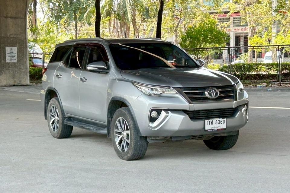 🔥ฟรีดาวน์ Fortuner รุ่นท๊อป 2.4 รถสวยมือเดียว Toyota Fortuner 2.4 V AT ปี 2016 รูปที่ 4
