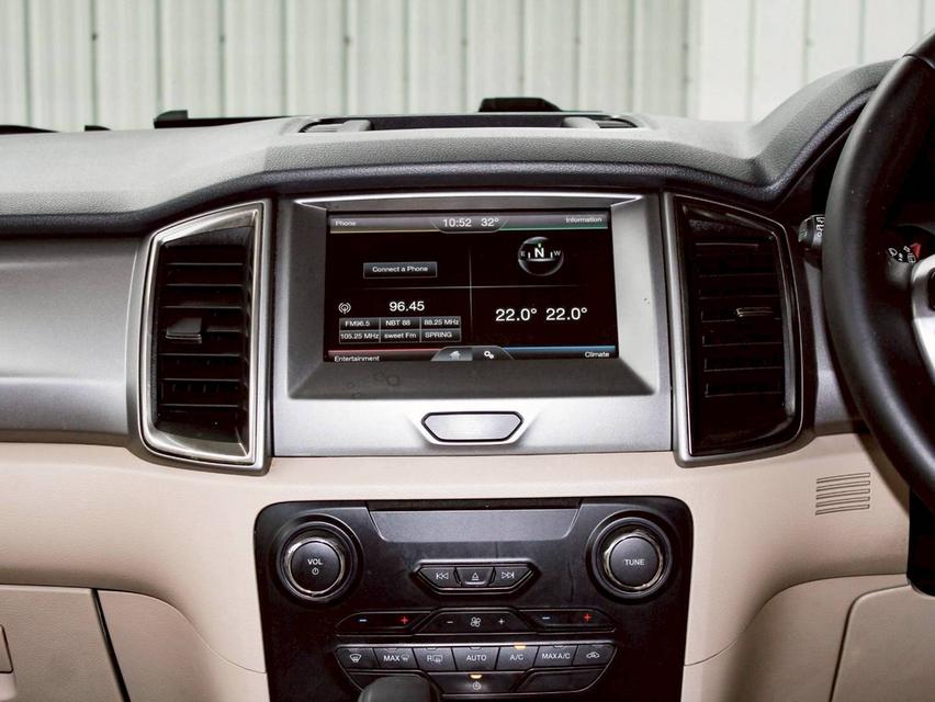 FORD EVEREST, 2.2 TITANIUM 2WD ปี 2015 โฉม ปี15-22  17