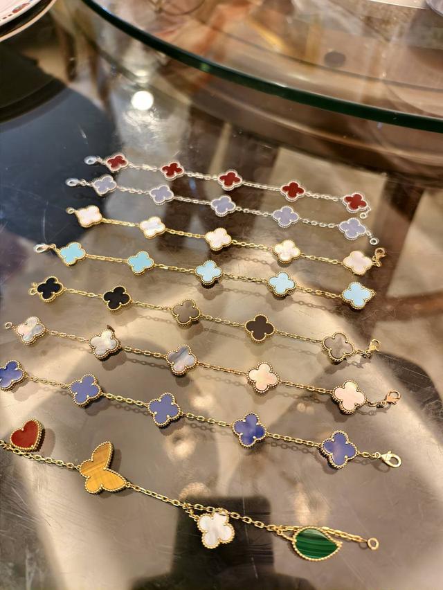 ข้อมือ Van Cleef & Arpels