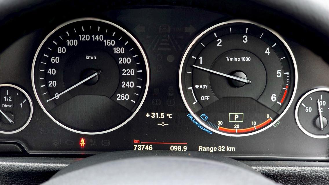 รหัสรถ WB36  Bmw 320d Msport look ปี 2013  17