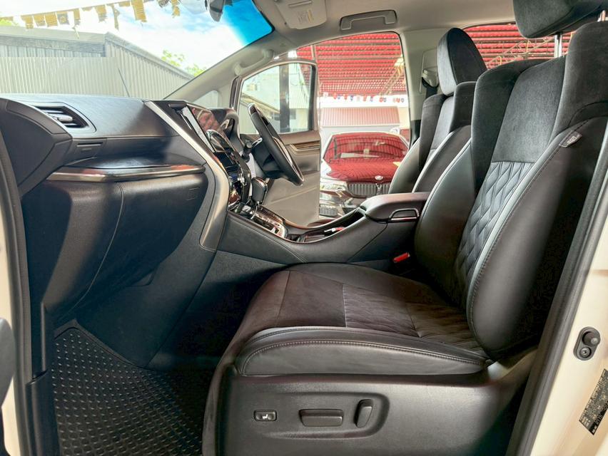 TOYOTA VELLFIRE 2.5 Z-G EDITION ปี2018ไม่เคยชน  รถสวยกริ๊บ พร้อมใช้งาน รูปที่ 12