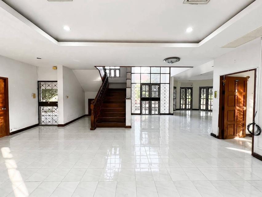 ขายบ้านเดี่ยว  หมู่บ้านเมืองดี ทวีวัฒนา–ศาลาธรรมสพน์ หลังมุม แปลงใหญ่ใหญ่ 127.6 ตร.วา.   เพียง 6.89MB 3
