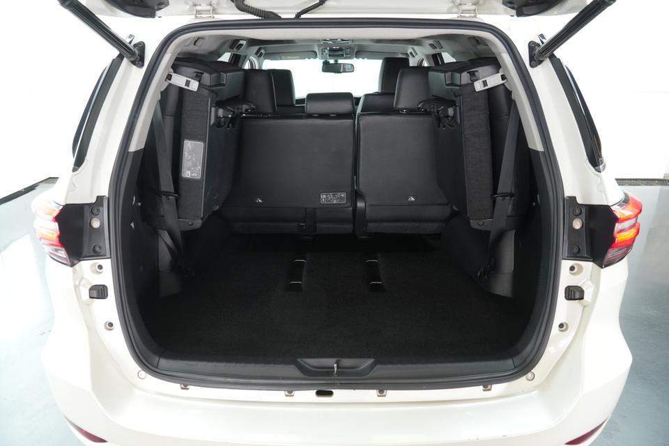 2022 TOYOTA FORTUNER 2.4 V 2WD (MNC) สีขาว เลขไมล์ 75642 กม. 7