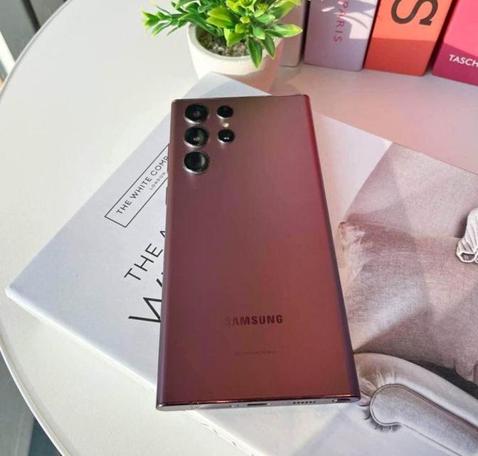 Samsung Galaxy S22 Ultra สีแดงเบอร์กันดี