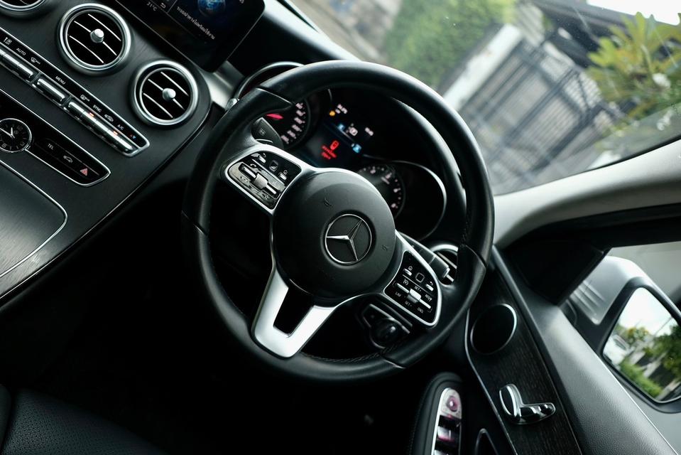 Benz C220d  ปี2020 เกียร์: ออโต้ สี: เทา เครื่องยนต์: ดีเซล ไมล์ 11x,xxx กม. 3