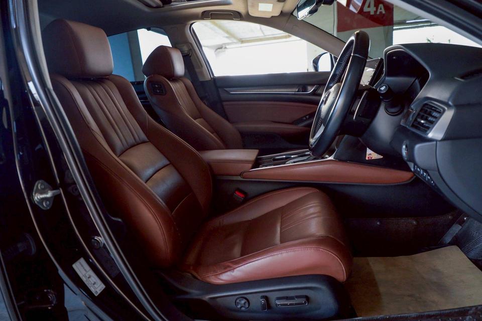 Honda Accord hybrid tech ปี 20 TOP สุด เลขไมล์น้อยสุดในตลาด 40,000 km.แท้ หน้าหลังเดิมน็อตไม่มีขยับ ขาย 849,000.-  สอบถาม 0853375537 เอ รูปที่ 10