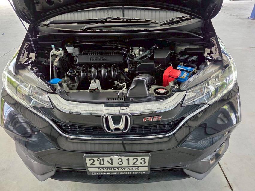 Honda Jazz 1.5RS ปีจด 2019 เข้าศูนย์ทุกระยะ 18