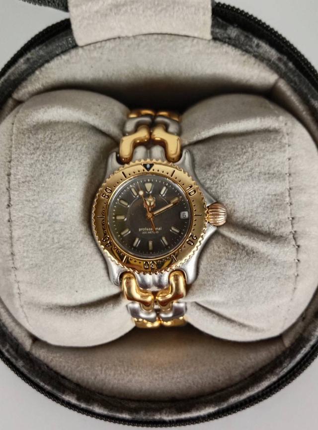 26.TAG HEUER ระบบ Quartz Mini size หน้าปัด 24 mm พร้อมกล่องแท้