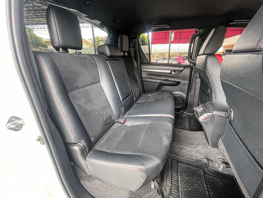 ขาย Toyota Revo 2.8GR Sport 4wd ปี23 13