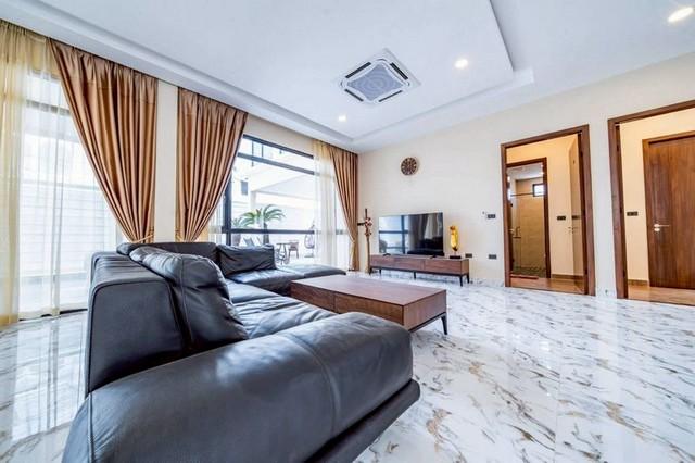 บ้านสไตล์โมเดิร์นทำเลดีในพัทยา โครงการ : บ้านพูลวิลล่าส่วนตัว ซอย กอไผ่ 2