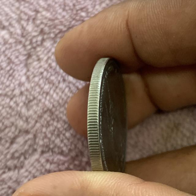 เหรียญกษาปณ์ที่ระลึกชนิดราคา 20 บาท เนื่องในโอกาสพระราชพิธีมหามงคลเฉลิมพระชนมพรรษา 80 รูปย่อยที่ 3