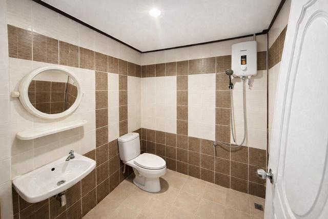 เหมาะลงทุน Hostel Airbnb รัชดา ใกล้ MRTโชคชัย4 299ม. อาคาร 4ชั้น 6–8นอน 6น้ำ 20 ตร.ว.252 ตร.ม. 3