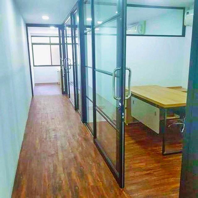 ติดถนนหลัก MRT พระราม 9 3 กม. ใกล้เดอะไนน์ พระราม 9 700 ม. ให้เช่าอาคารพาณิชย์ 6 ชั้น ย่านพระราม 9 พื้นที่ 550 ตร.ม. 5