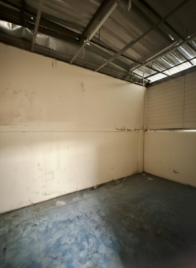 ชื่อหมู่บ้านชัยพฤกษ์รังสิต คลอง2(Land & House) ถนนฟ้าคราม  บ้านเดี่ยวเนื้อที่ 72 ตารางวาพื้นที่ใช้สอย133 ตารางเมตร 4ห้องนอน 3ห้องน้ำ 1ห้องรับแขก 20