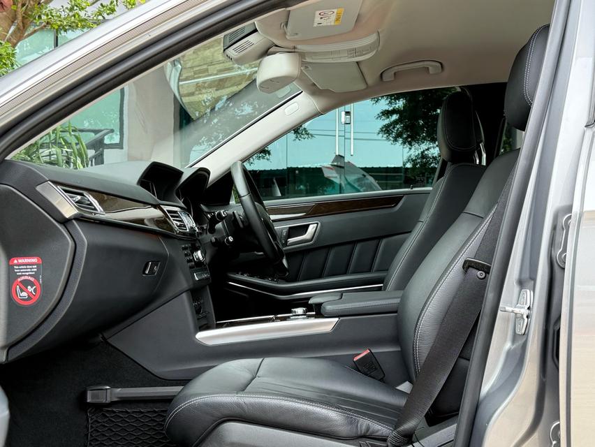 2015 BENZ E200 FACELIFT รถมือเดียวสภาพป้ายแดง 35,000 กม รถเข้าศูนย์ทุกระยะ ไม่เคยมีอุบัติเหตุครับ 13