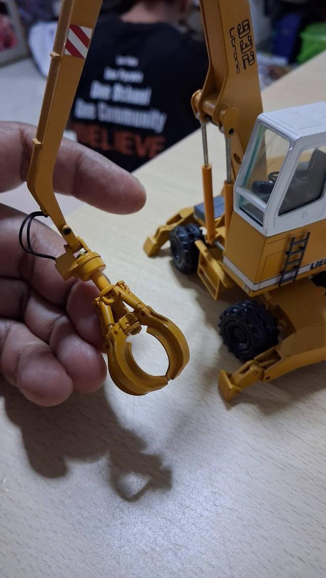ปรับลดราคาครับ รถโมเดล รถเหล็ก สายก่อสร้างงานเยอรมันหายากครับ Conrad Liebherr A932 Material Handler รูปที่ 10