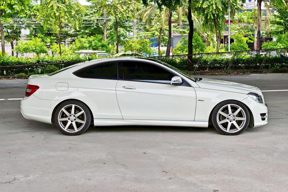 Mercedes-Benz C180 W204 Coupe AT ปี 2011 รถสวยไมล์น้อย 96,xxx  4