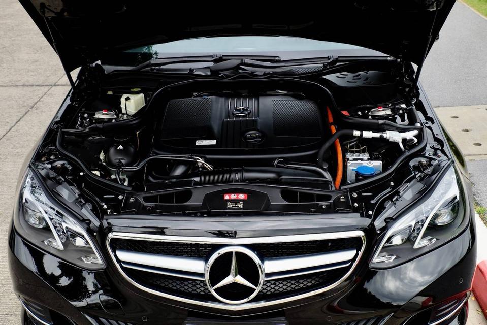 Mercedes Benz (W212) E300 Bluetec Hybrid Facelift 2014 รถโครตหรู ขายโครตถูก รถมือเดียวใช้น้อย ประวัติครบ รูปที่ 15