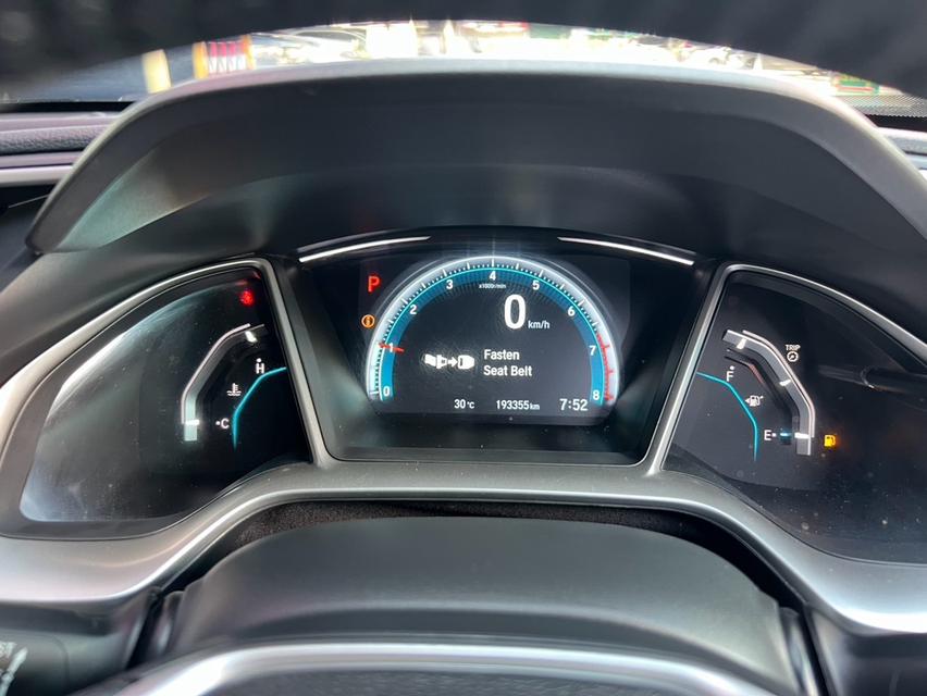 HONDA CIVIC FC ปี 2016 รุ่น 1.8 EL ออโต้ สีเทาเมทัลลิก รถบ้านมือเดียว เลขไมล์น้อย 19x,xxx km ดูแลอย่างดี รูปที่ 10