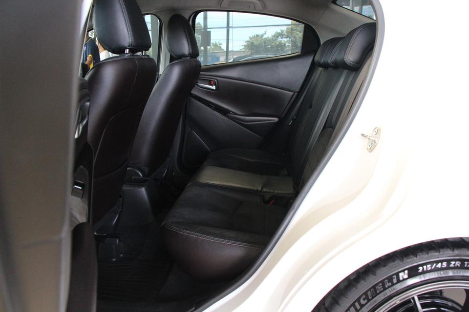 รหัสรถ TKG2165 MAZDA 2 1.3 HIGH CONNECT ปี 2017 13