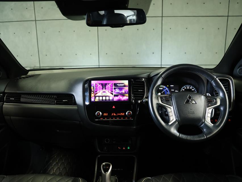 2021 Mitsubishi Outlander PHEV 2.4 (ปี 20-26) GT Premium 4WD SUV AT B3539 รูปที่ 5