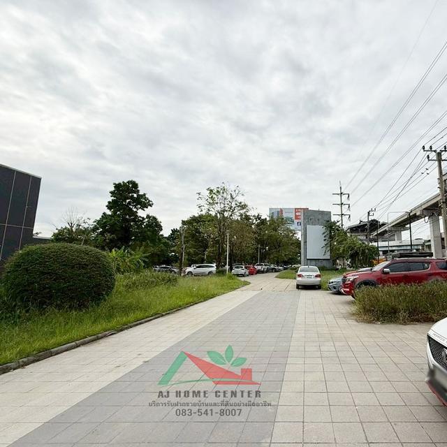 ขายที่ดินพร้อมสิ่งปลูกสร้าง เนื้อที่14-3-18ไร่ ตรงข้ามแฟชั่นไอซ์แลนด์ ติดนนรามอินทรา 5