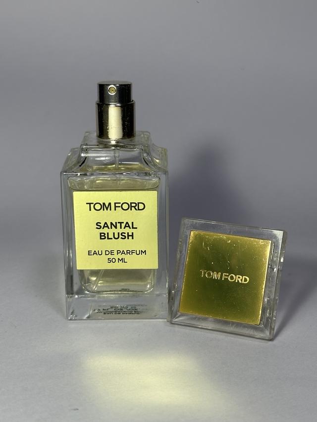 น้ำหอมมือสอง Tom Ford Santal Blush Eau de Parfum ขนาด 50 มล. น้ำหอมสภาพใหม่มาก ในราคา 2,800 บาท รูปที่ 2