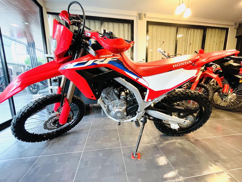 ขายรถมือเดียวCrf300l/2022 รูปย่อยที่ 2