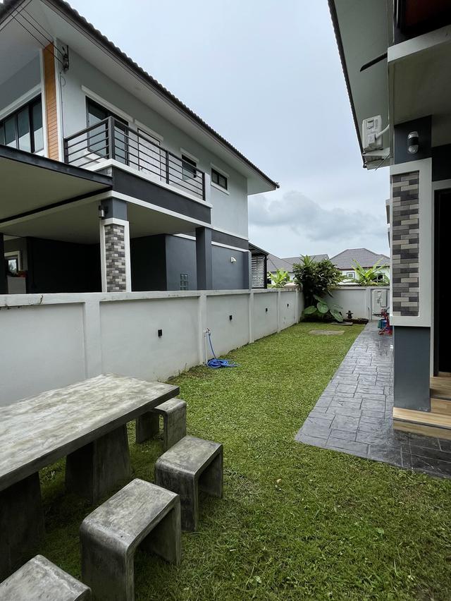บ้านเดี่ยว 2 ชั้น 3 ห้องนอน 3 ห้องนอน 70 ตร.ว. พื้นที่ใช้สร้อย 180 ตร.ม. เมืองเชียงราย ห่างเซนทรัล 3 กม. แอร์ทุกห้อง เครื่องทำน้ำอุ่น ประตูรีโมท 6