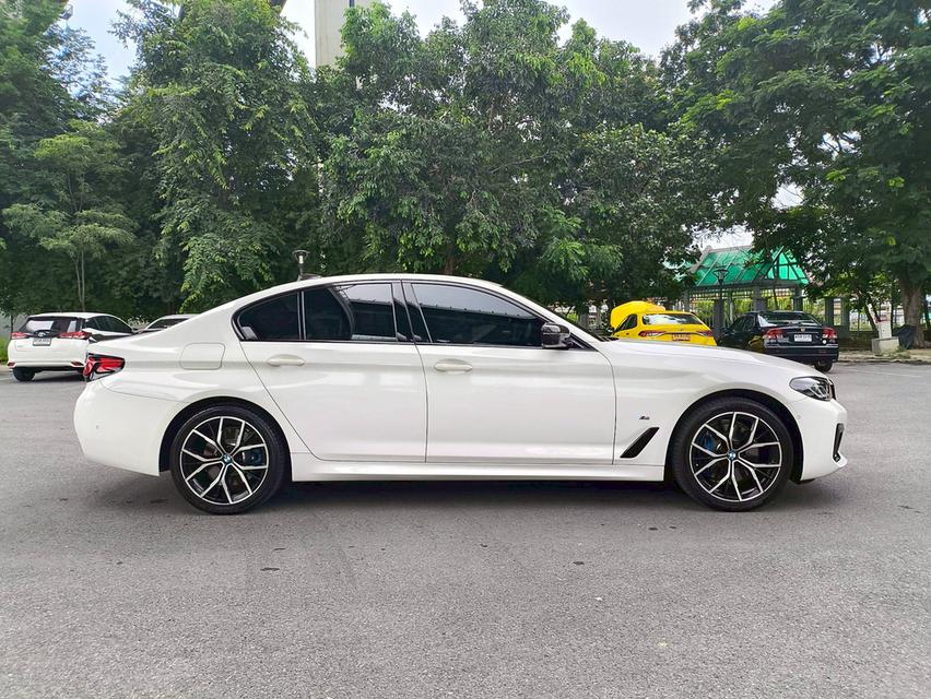 รถเข้าใหม่! BMW 530e M Sport LCI ปี 2021 สีขาว 7