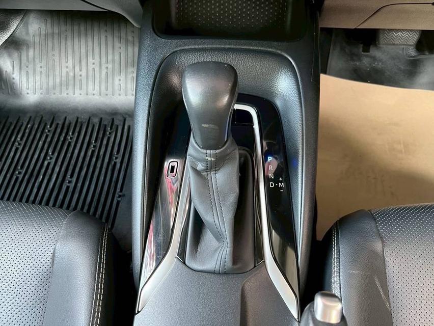 Toyota Corolla Altis 1.6  G +LPG เกียร์อัตโนมัติ เครื่องยนต์ เบนซิน / LPG  สี เหลือง-เขียว  ภายในกว้าง สะอาด พร้อมวิ่งงานทันที เช็กศูนย์ตลอด 8