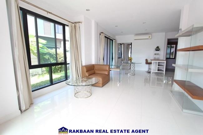 ขายบ้านเดี่ยว อควา ดิวิน่า รามคำแหง 96.2 ตร.ว. 5 ห้องนอน 3 ห้องน้ำ 1 ห้องเมท พร้อมเข้าอยู่ ใกล้ MRT สีส้ม 13