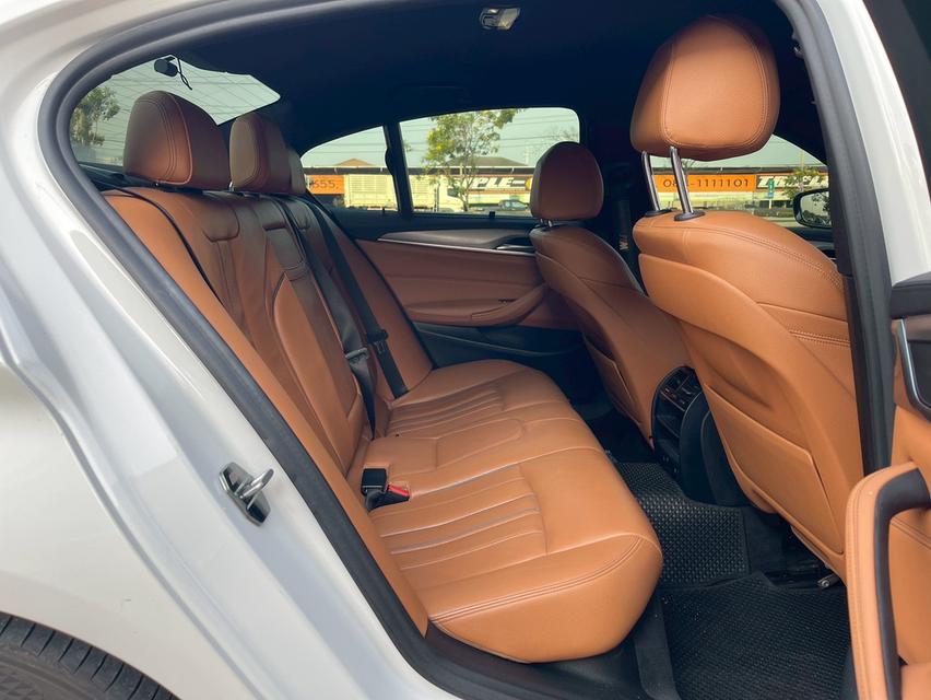 รหัสรถ PJP6667 2019 BMW 520d M Sport รูปที่ 17