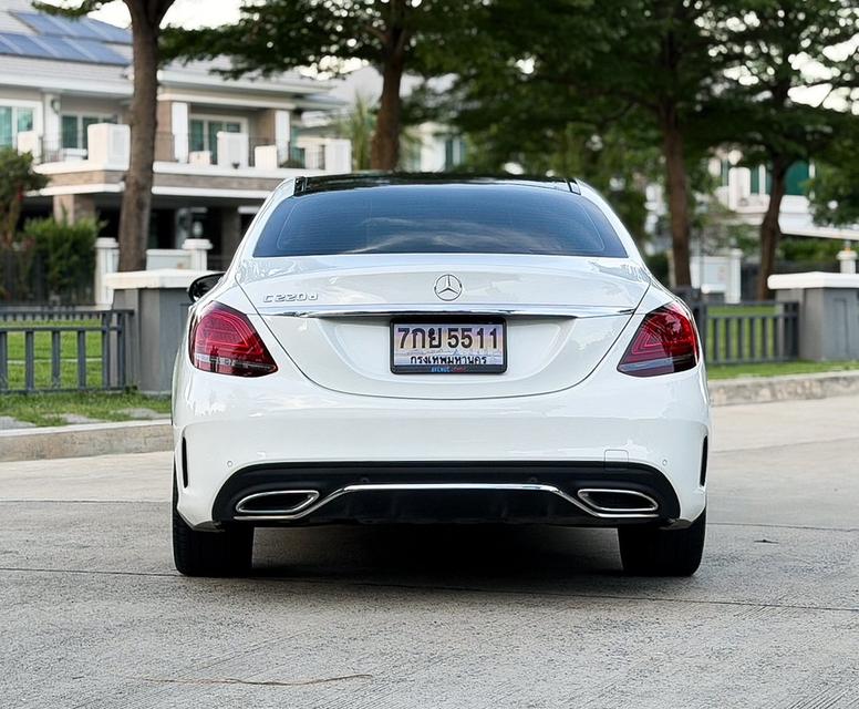 Benz C220d AMG Dynamic รุ่น Top ดีเซลล้วน W205 ปี 2022 หลังคาแก้ว ใช้งานน้อย 9 หมื่นโล รูปที่ 5