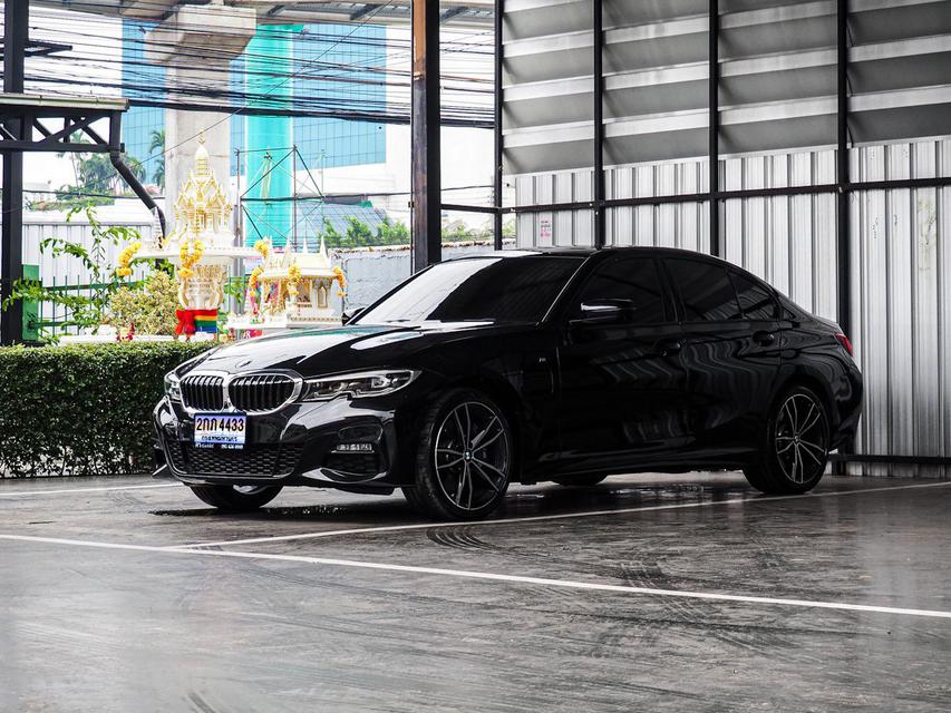 BMW Series 3 330E M Sport ปี 2020 สีดำ 3
