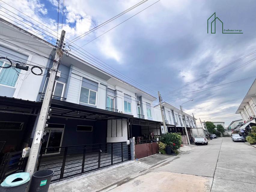 ทาวน์เฮาส์ หมู่บ้านกัสโต้ บางนา - สุวรรณภูมิ ซ.วัดศรีวารีน้อย รีโนเวทพร้อมอยู่