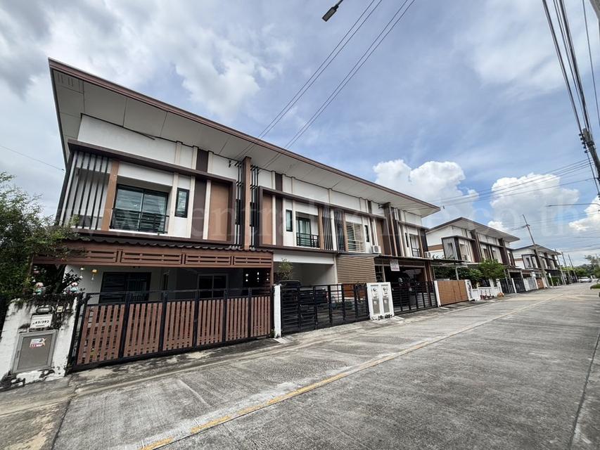 ทาวน์โฮม บ้านฟ้ากรีนเนอรี่ ปิ่นเกล้า - สาย 5 หลังมุม ติดถนนบรมราชชนนี  12