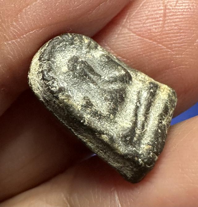 พระปิดตา เนื้อผงกรุวัดท้ายตลาด รูปที่ 4