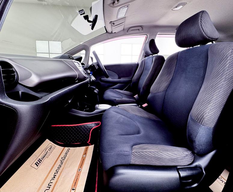 HONDA JAZZ GE 1.5 SV 2013  10