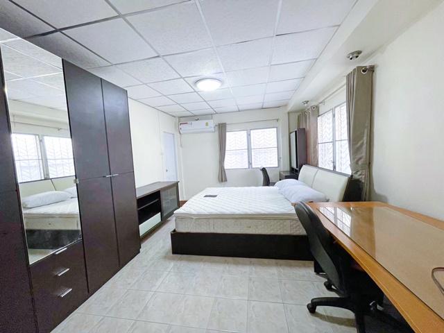 บ้านเดี่ยวชั้นเดียวให้เช่า 3นอน 2น้ำ โรงเรียนนวมินทราจินุทิศ 450 ม. รามคำแหง110-112 ใกล้ MRTสัมมากร 800 ม 3